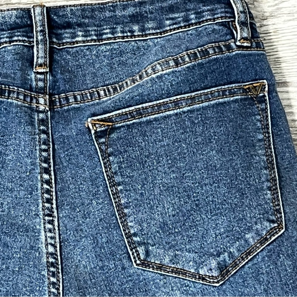 Vigoss ACE Strait Leg Jeans Women’s Size 26 Blue Retro Casual Trending Essential - Picture 6 of 10